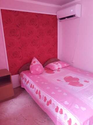 Гостевой дом Guest House Sakura Гагра Двухместный номер с 1 кроватью или 2 отдельными кроватями, общая ванная комната-7